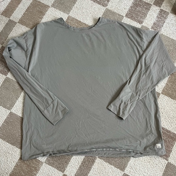 Vuori Long Sleeve - Picture 1 of 3